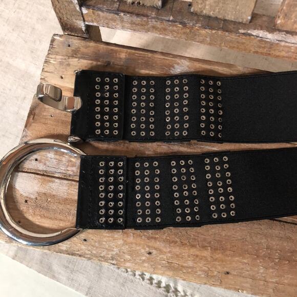 Black and Silver Stretch Belt Size XS/S - Picture 8 of 9